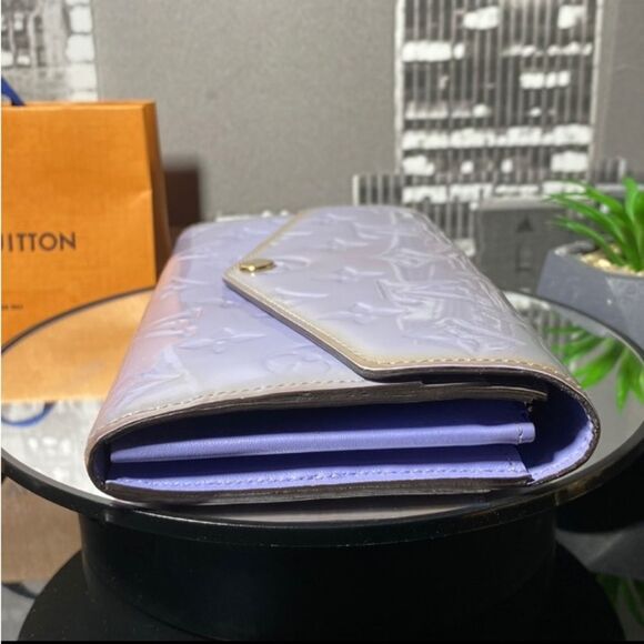 Authentic Louis Vuitton Monogram Vernis Portefeiulle Sarah Wallet - Picture 11 of 14